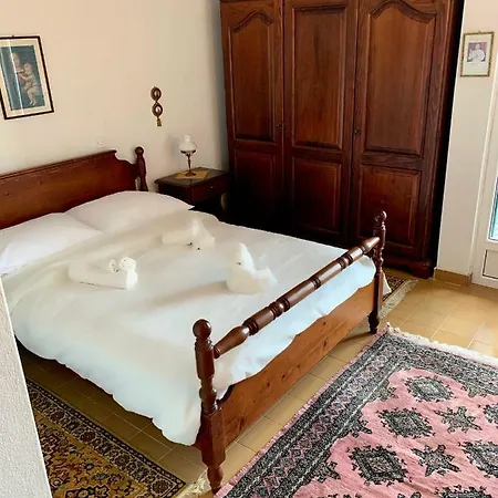 Beachfront Only 5 Meters From The Sea أوكغوك غورنيي