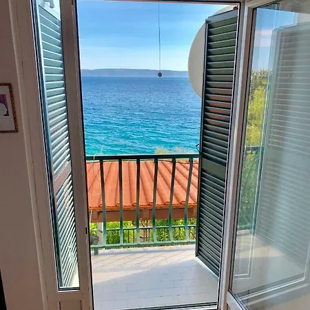 Beachfront Only 5 Meters From The Sea فيلة أوكغوك غورنيي